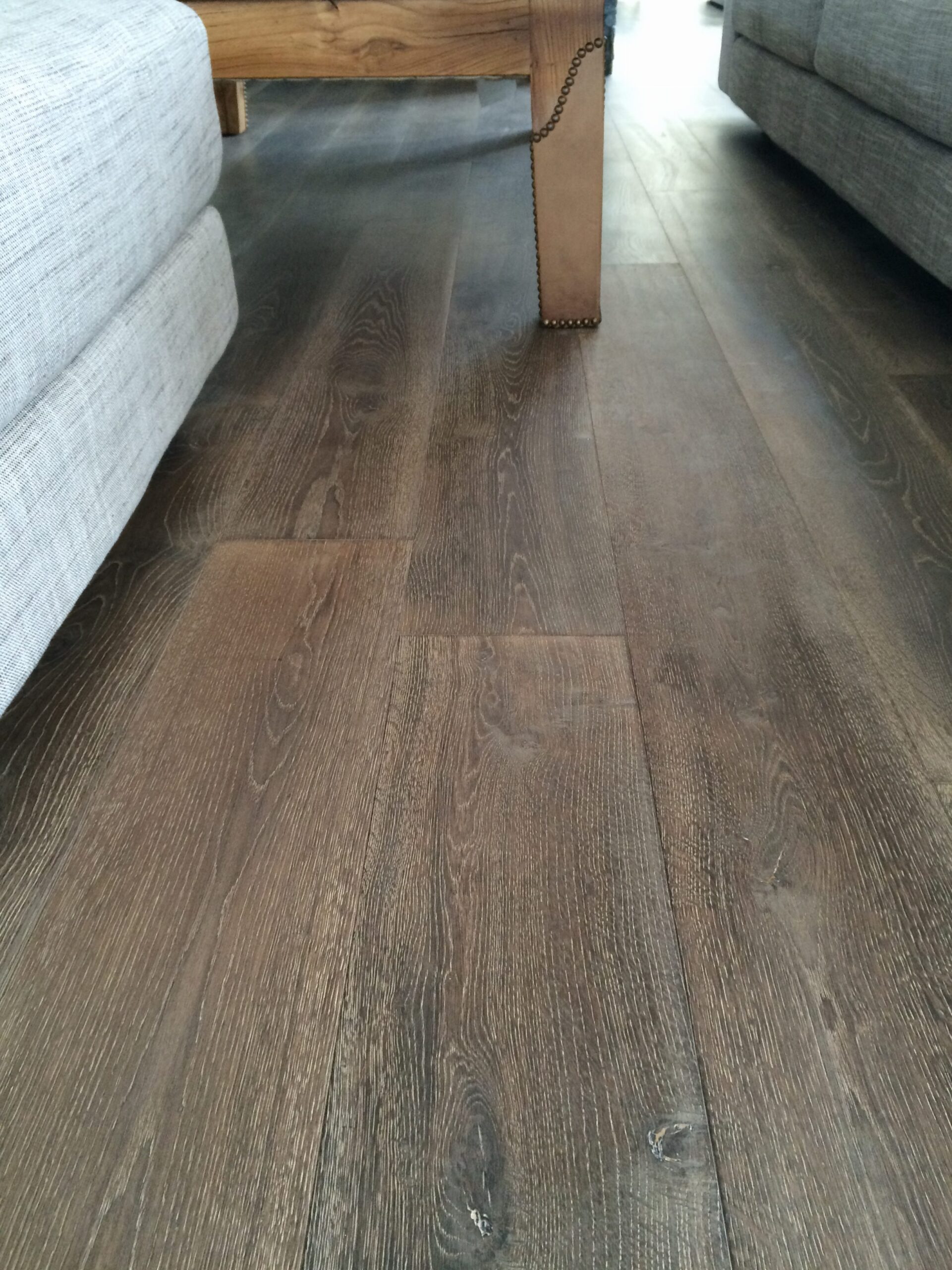 Oak-Cappuccino-Oil-Engineered-Hardwood-Flooring-Interior1